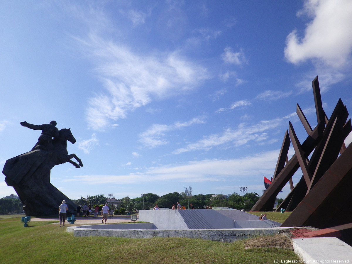 Revolution Square09.jpg